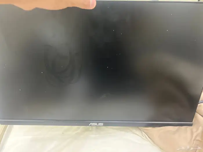 شاشه وكرسي وطاوله قيمنق 3