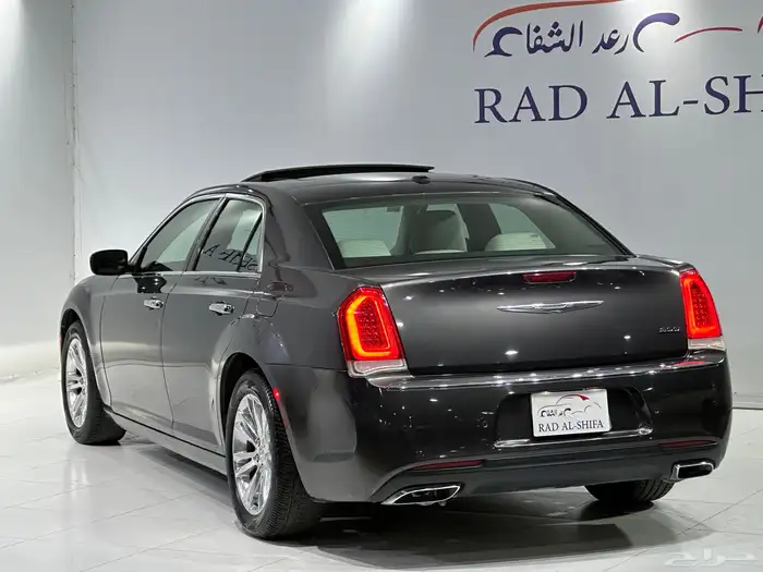 كرايزلر c300 2017 سعودي 9