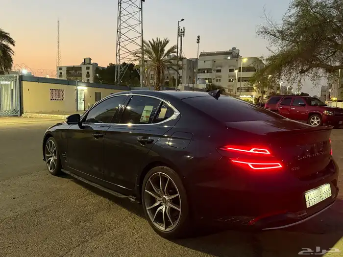 جينسس 2023 برستيج G70 للتنازل على بنك الاهلي 9