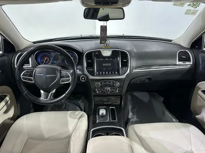 كرايزلر c300 2017 سعودي 13