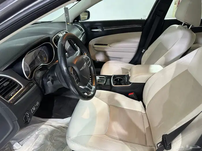 كرايزلر c300 2017 سعودي 15