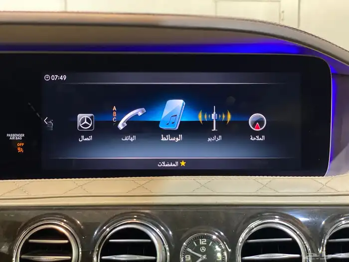 مرسيدس S560 2018 بحاله نظيفه جدا 11