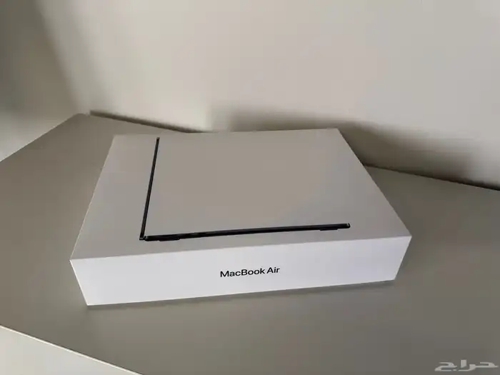 ماك بوك اير M4 1