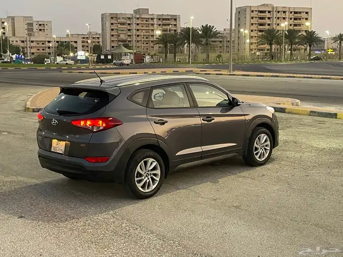 هونداي توسان 1600cc قمة النضافة 2018 4