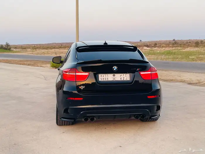 للبيع BMW X6 M 2011  فل كامل   8 سلندر 5