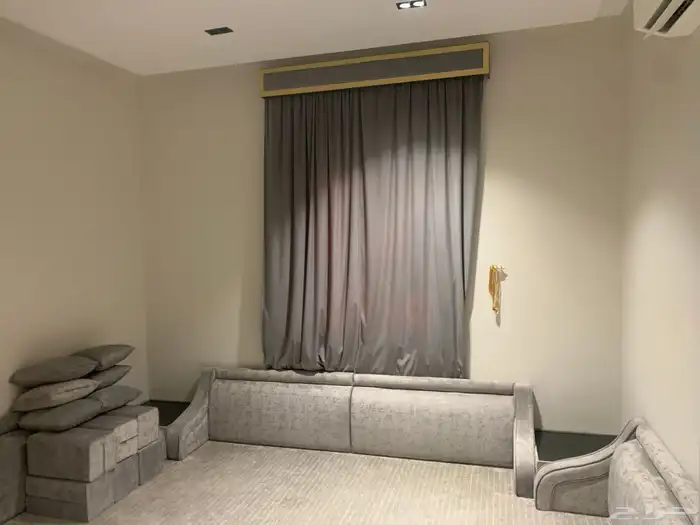 اثاث للبيع مطبخ مع مكيفات داينسات 7