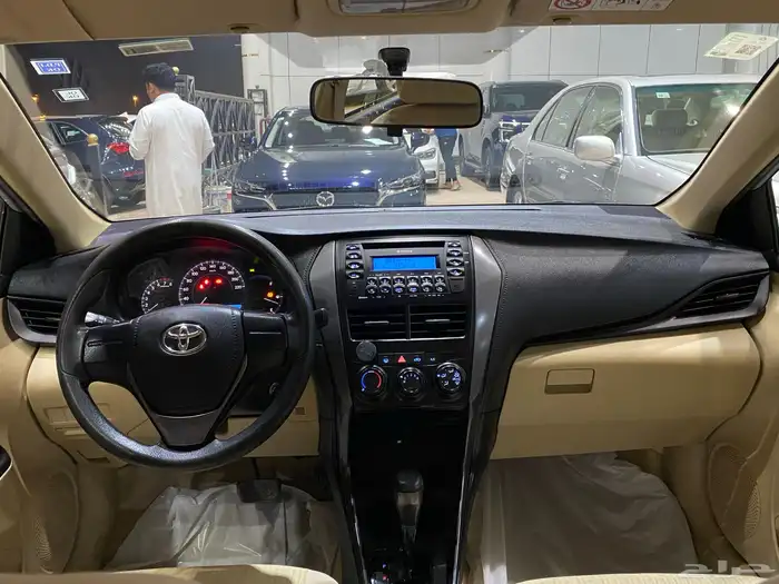 تويوتا يارس موديل 2021 استاندر نظيف 13