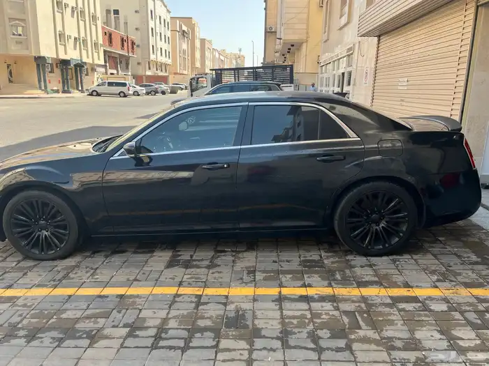 Chrysler كرايسلر أمريكي 2012 300S Black الحد 27 ألف ريال 1