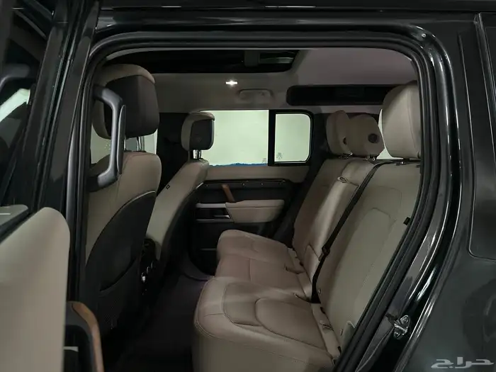 ديفندر HSE V6 كاربثين 2023 16