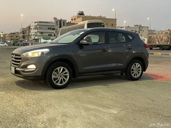 هونداي توسان 1600cc قمة النضافة 2018 11