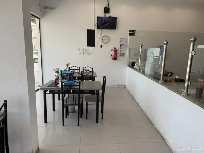 للبيع بوفية في الخفجي بكامل معداتها 2