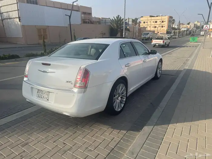 كرايسلر 2013 اكزيكتف اعلى فئة V8 5