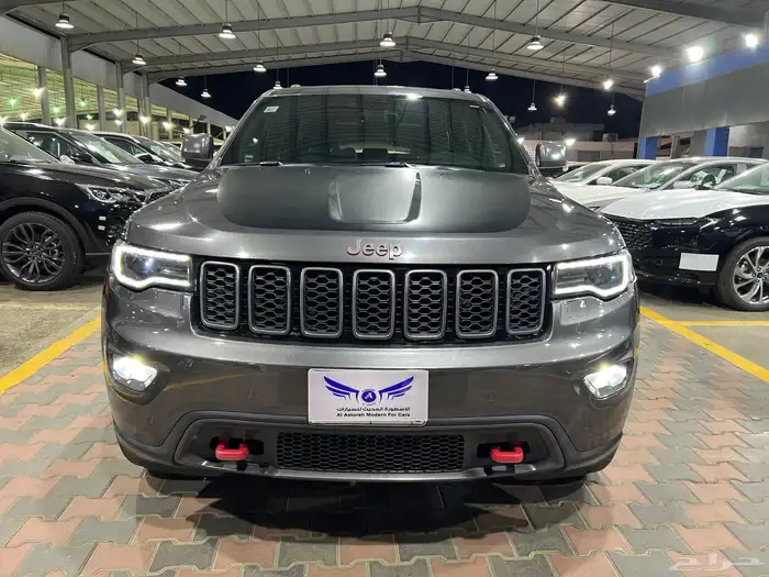 جيب شيروكي 2018 تريل هوك 3