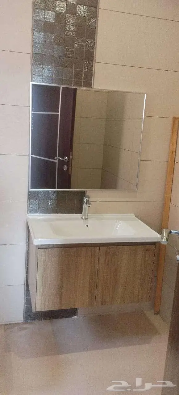 معلم سباكة و والكهرباء و مبلط بلاط 2