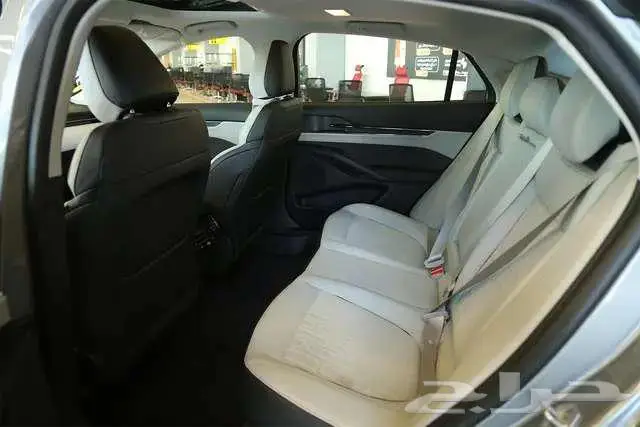 فورد تورس ترند 2025 15