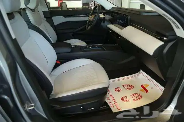 فورد تورس ترند 2025 14