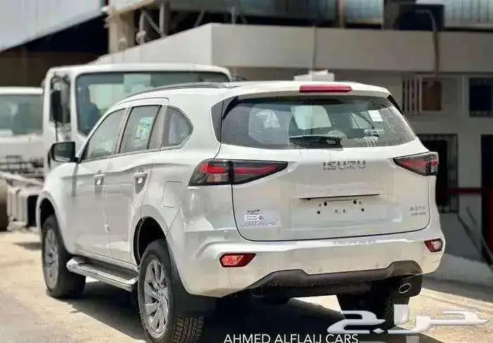 ايسوزو ام يو اكس 2024 فل كامل العيسي 14