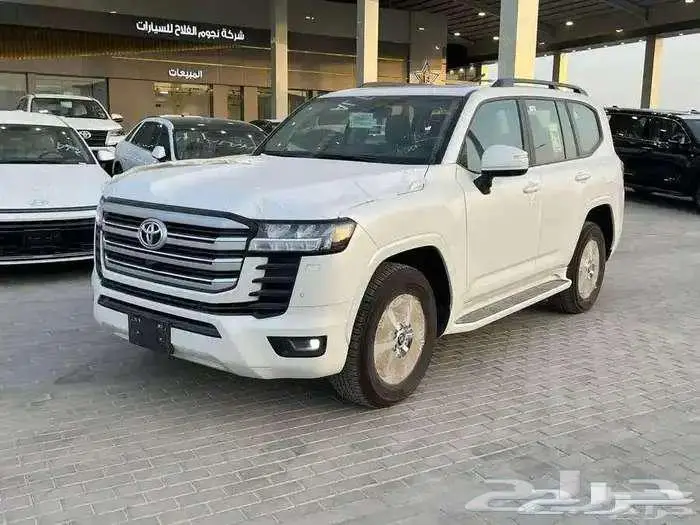 تويوتا لاندكروزر GXR L2 بنزين 2025 سعودي ( بطاقه جمركية ) 2