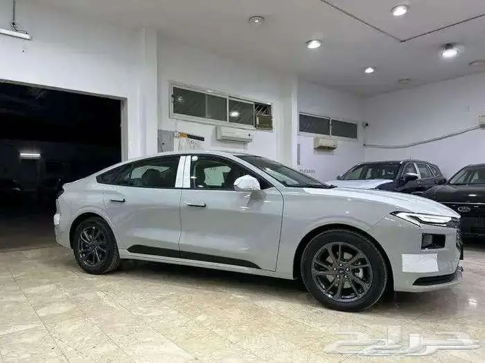 فورد تورس امبيانتي 2025 كاش وتقسيط افضل عروض 7