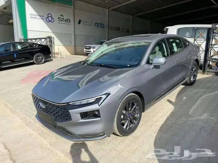 فورد تورس امبيانتي 2025 كاش وتقسيط افضل عروض 4