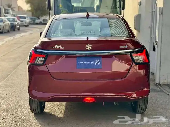 سوزوكي ديزاير 2025 GL أحمر - عرض خاص للشركات والمؤسسات 7