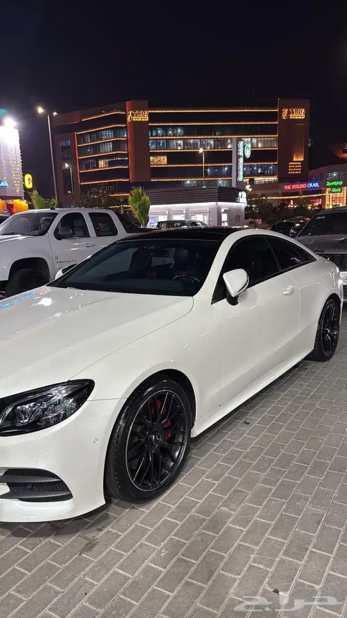 مرسيدس E300 كوبيه 2017 نظيف 4