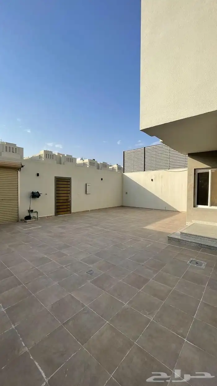 فيلا للبيع بوابة الشرق 3