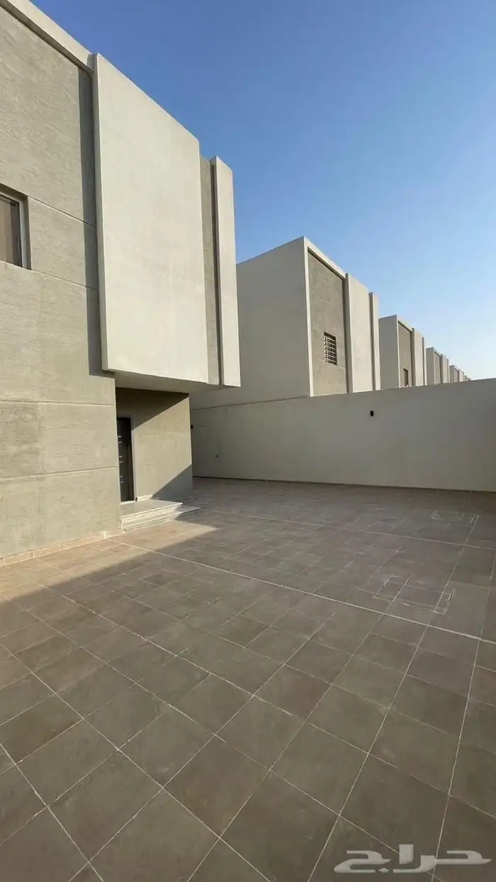 فيلا للبيع بوابة الشرق 2