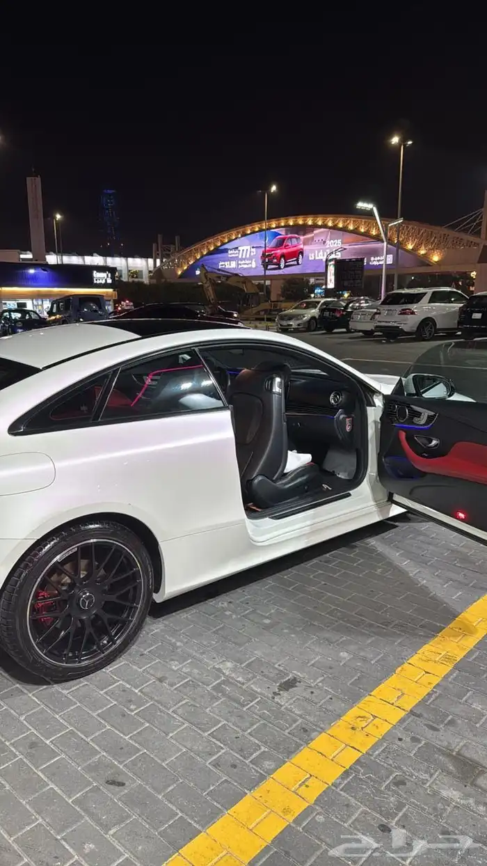 مرسيدس E300 كوبيه 2017 نظيف 1