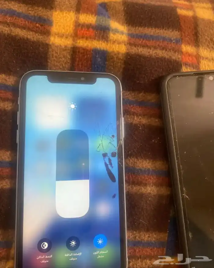 أيفون XR 5