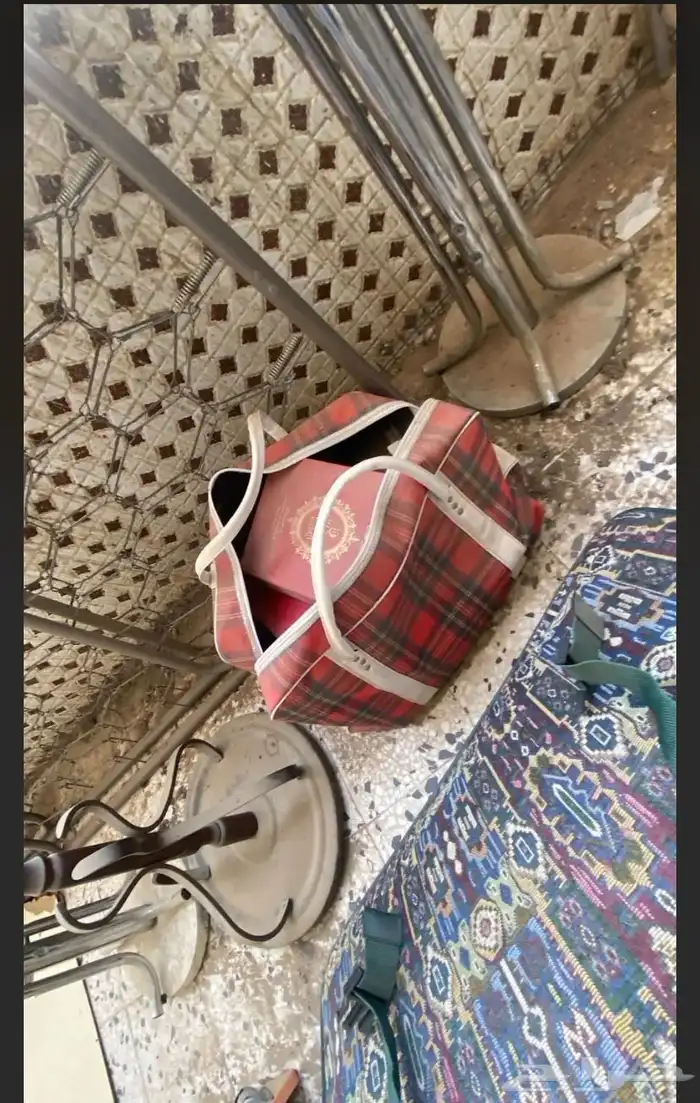 حقيبة   آثارية مخزنة 23 سنه 0