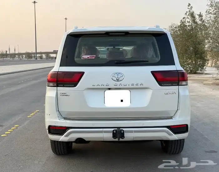 لاند كروزر GXR4 2023 4