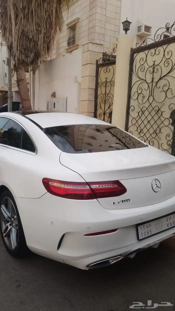 مرسيدس E200 coupe 1
