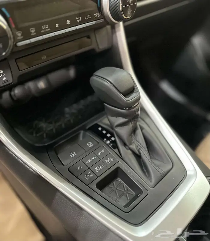 راف فور اكس ال اي بنزين فتحة سقف 2025 RAV4 2.0 XLE 7