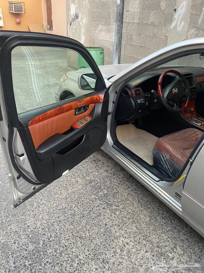 لكزس 2004 LS وارد اليابان مجرد عارض كلم الرقمين الموجوده 7