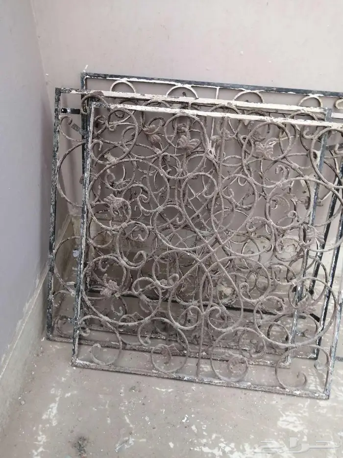 بيع كنب وأشياء أخرى 1