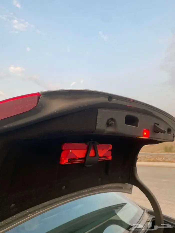 E300 AMG جفالي   فضي داخل بني 10