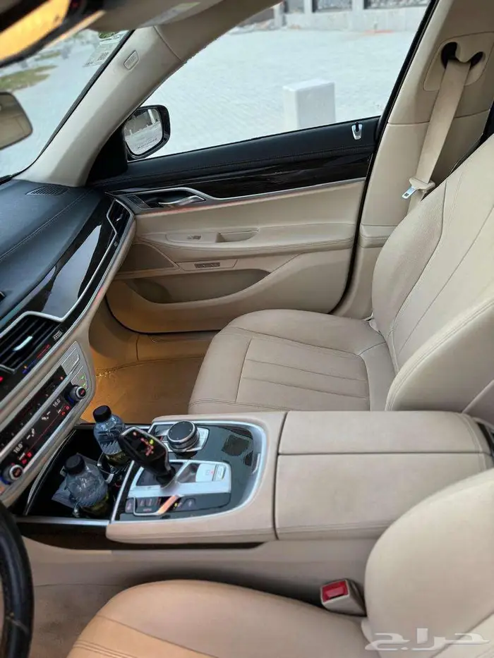 BMW 2017 نظيفة مصينة صيانة شاملة ثاني مالك 2 16