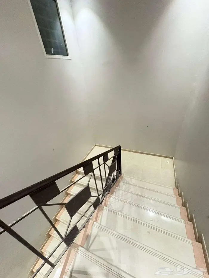 شقق في حي بدر 0