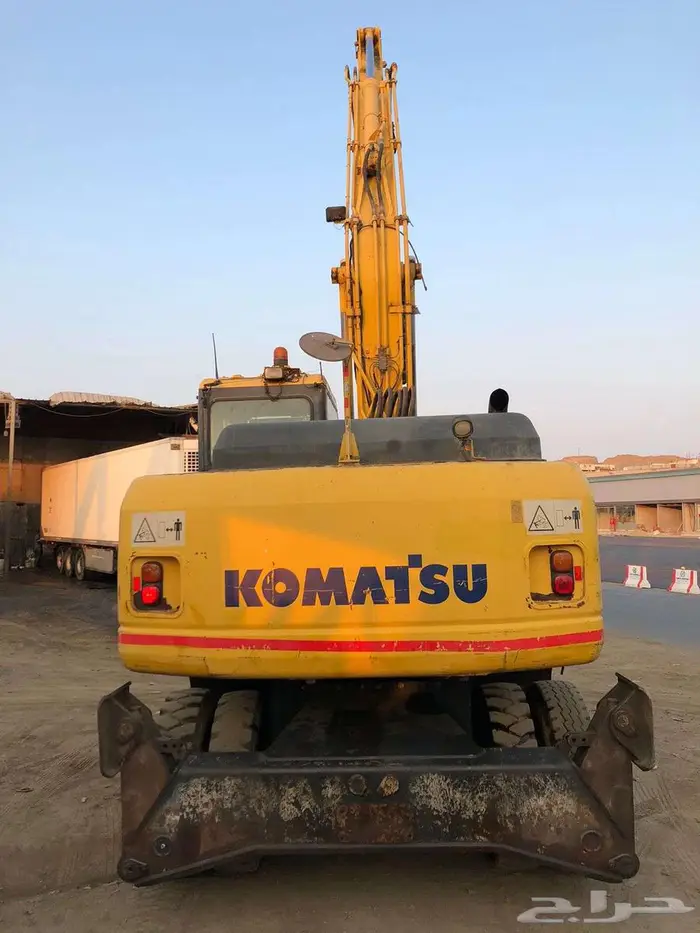 بوكلين كوماتسو180 كفرات موديل 2007 معرض رواد 3