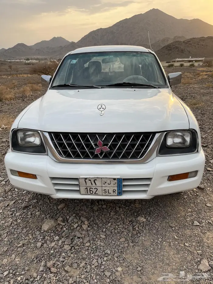 ونبت غمارتين موستبيشي توصيل مشاوير داخل المدينه وضواحيها 0