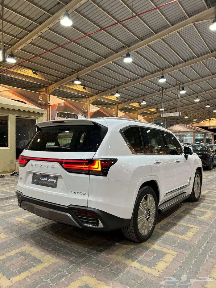 عرض خاص لكزس LX600 BB موديل 2025 بطاقه جمركيه 4