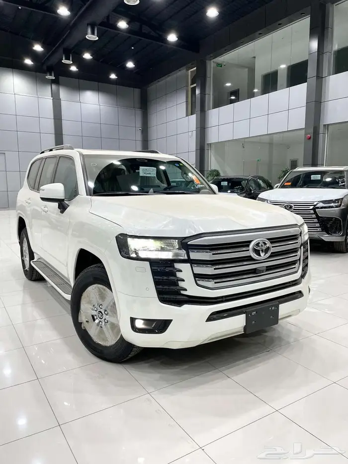 تويوتا لاندكروزر GXR L2 ديزل سعودي 2025 4