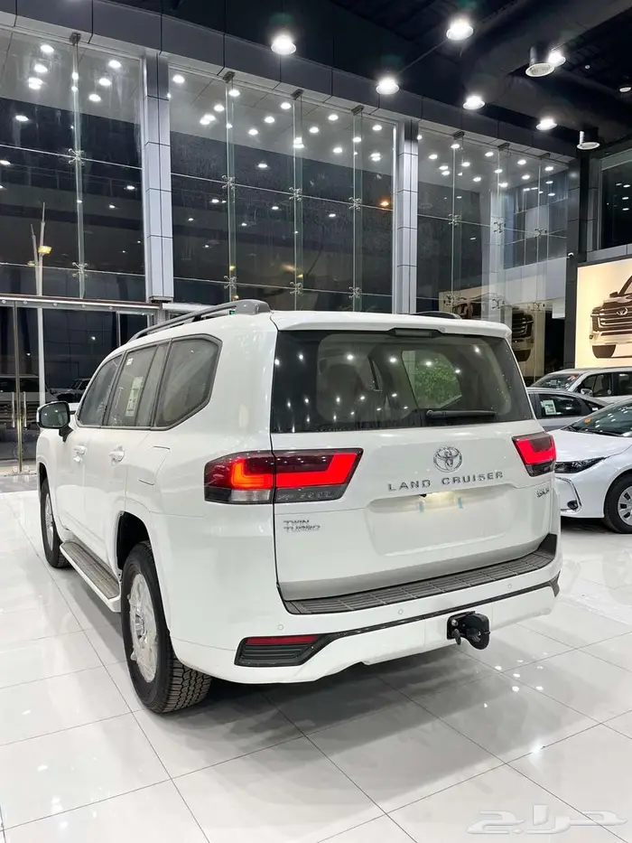 تويوتا لاندكروزر GXR L2 ديزل سعودي 2025 15