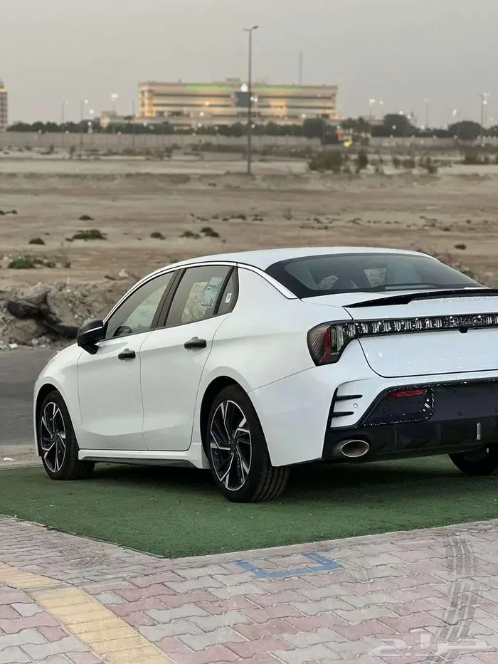 لينك اند كو LYNK CO 03 جديد 2024 8