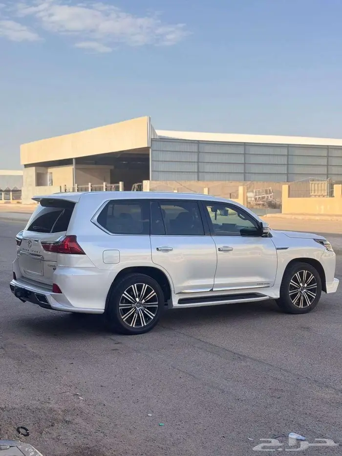 لكزس 2018 LX570 6