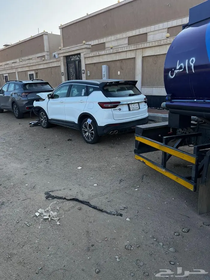 جيلي كولاراي 2021 تشليح 0