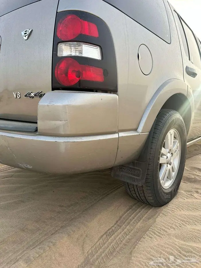 للبيع اكسبلورر فل كامل 8 Vنظيف جدا جاهز للنقل والسفر 12