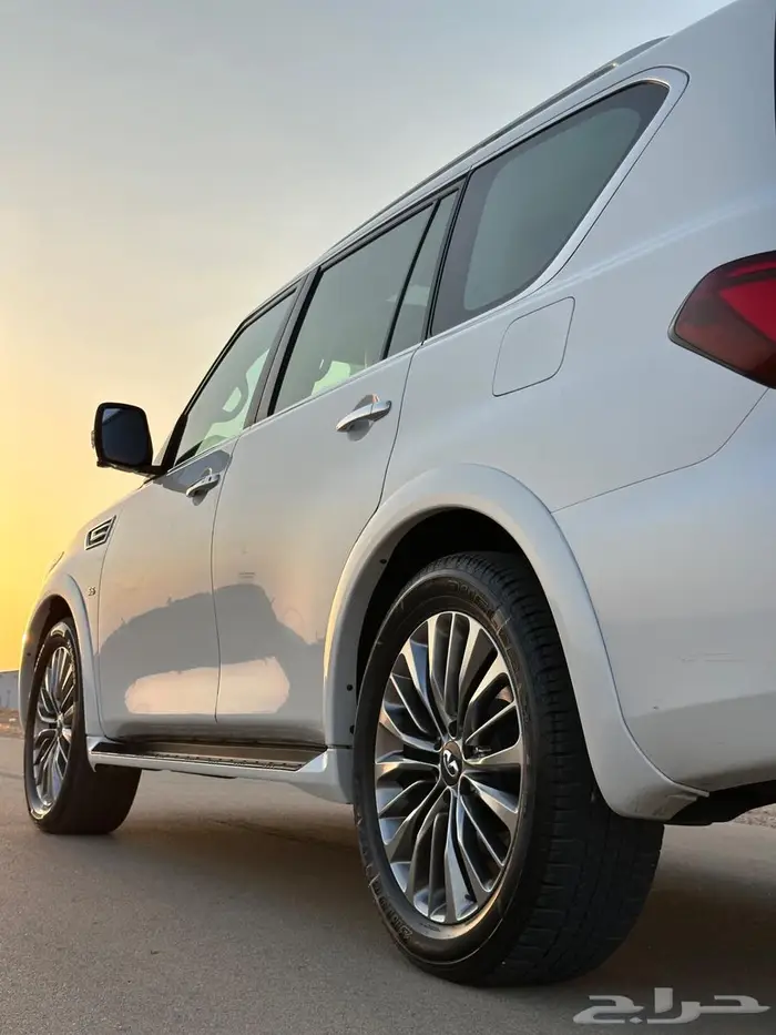 انفنيتي QX80 Infinite داخل جملي 2019 5