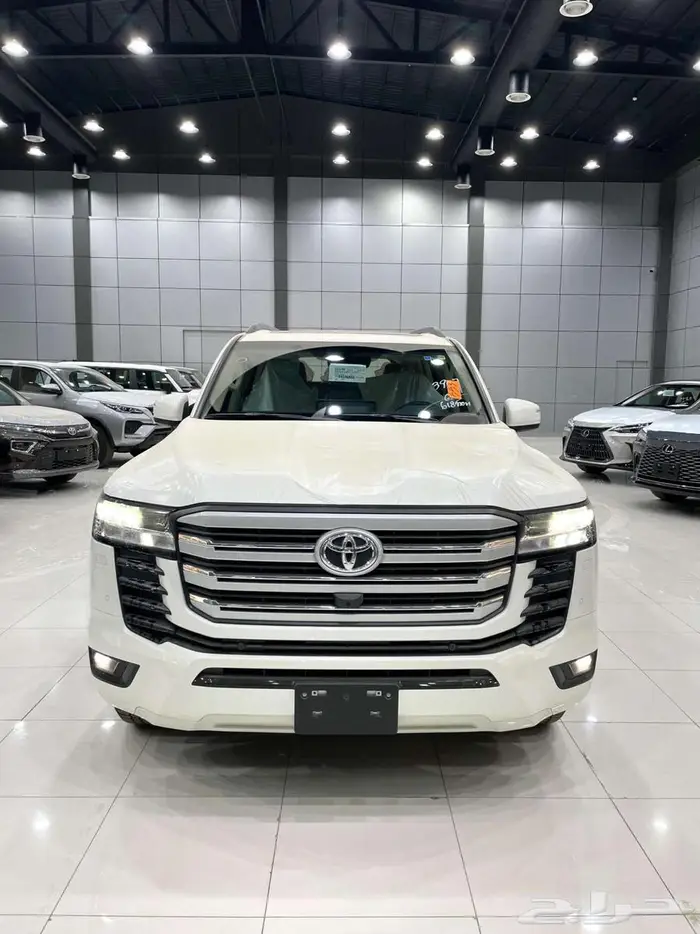 تويوتا لاندكروزر GXR L2 ديزل سعودي 2025 0